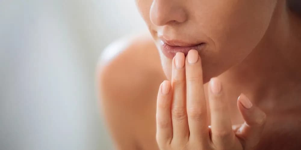 Jak zrobić peeling ust: skuteczne metody i przepisy na domowy scrub