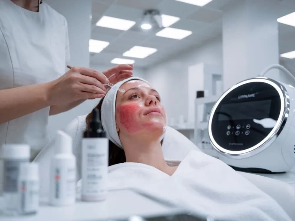 Jakie ampułki do peelingu kawitacyjnego poprawią Twoją skórę?